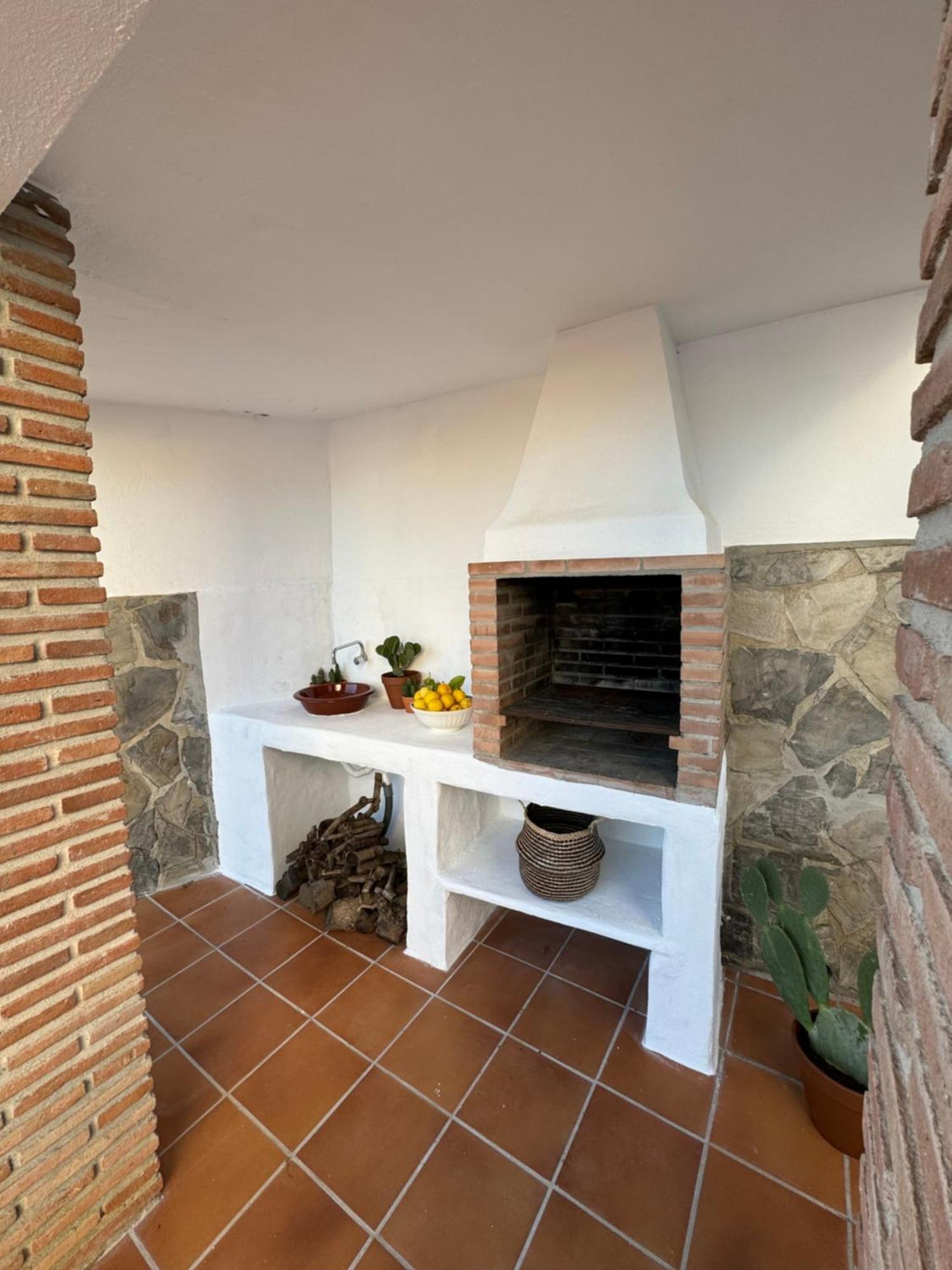 Villa En Frigiliana Con Piscina, Jacuzzi Y Espectaculares Vistas エクステリア 写真