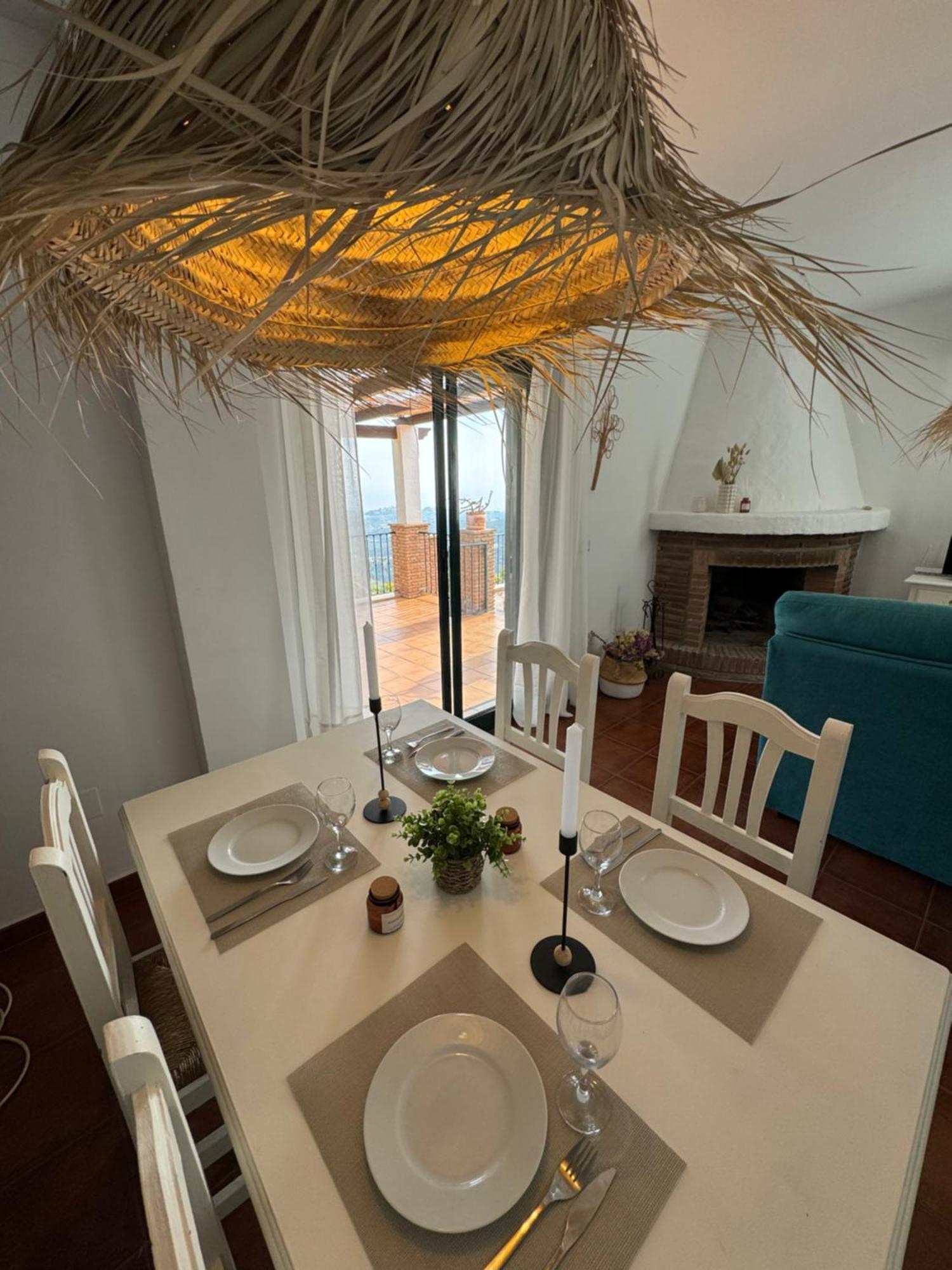Villa En Frigiliana Con Piscina, Jacuzzi Y Espectaculares Vistas エクステリア 写真