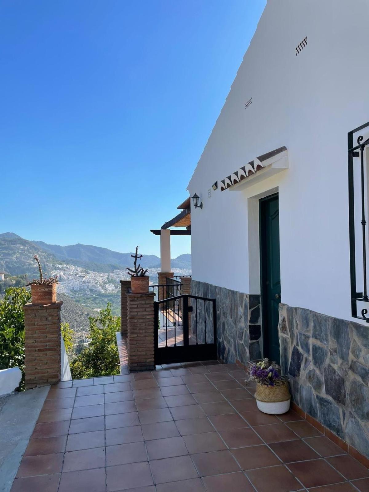 Villa En Frigiliana Con Piscina, Jacuzzi Y Espectaculares Vistas エクステリア 写真
